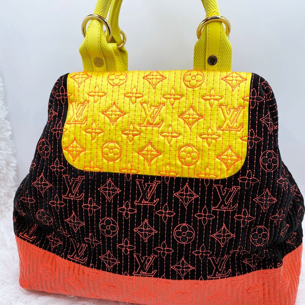 ❌SOLD❌LOUIS VUITTON Neon Noir Motard Firebird Bag - Picture 5 of 16